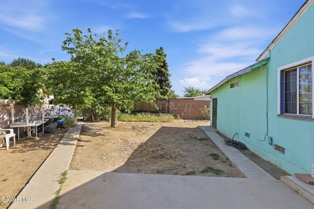 1620 E Avenue Q10, Palmdale, CA 93550