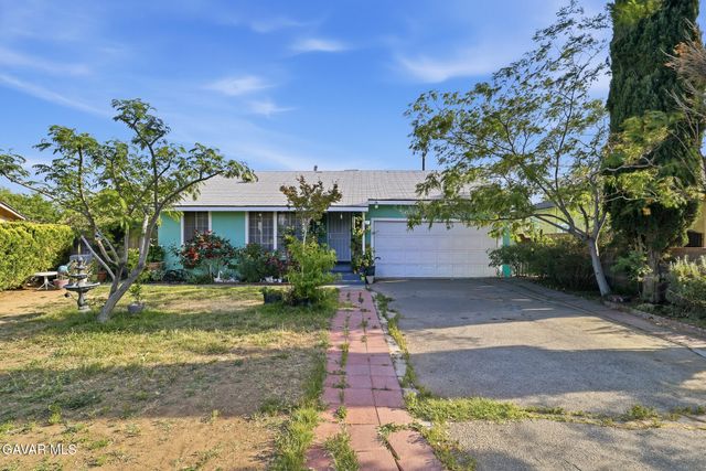1620 E Avenue Q10, Palmdale, CA 93550