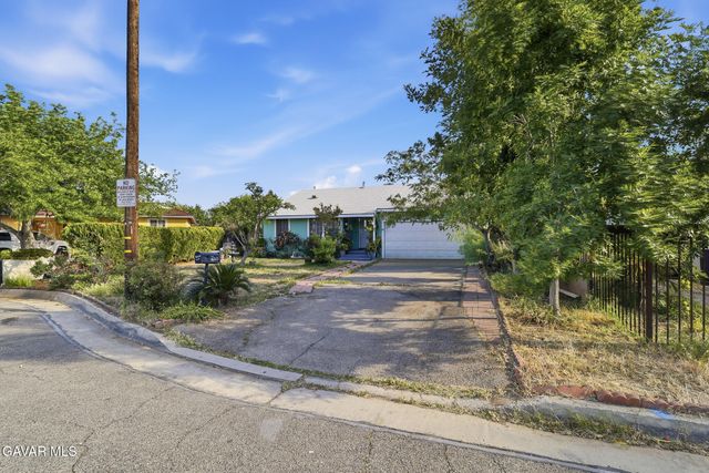 1620 E Avenue Q10, Palmdale, CA 93550