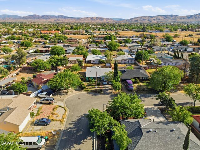 1620 E Avenue Q10, Palmdale, CA 93550