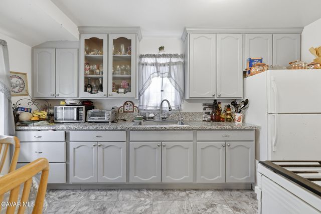 1620 E Avenue Q10, Palmdale, CA 93550