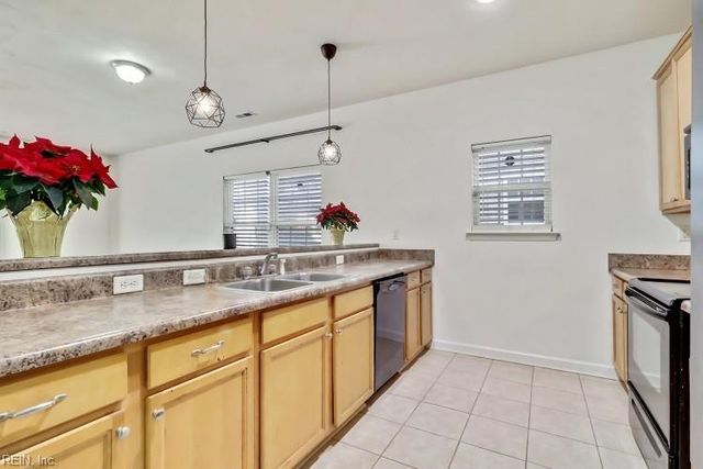 1022 Hill ST, Chesapeake, VA 23324