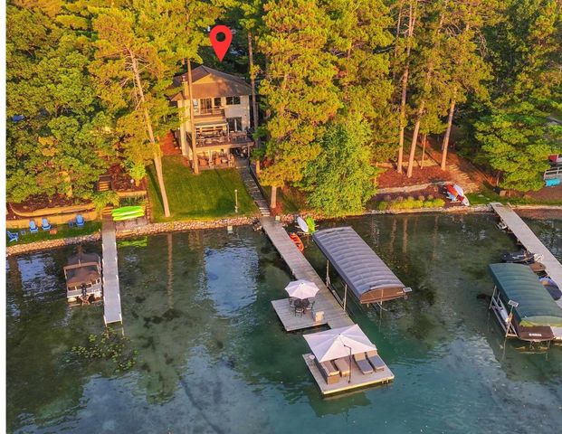N2539 CLEGHORN ROAD, Waupaca, WI 54981