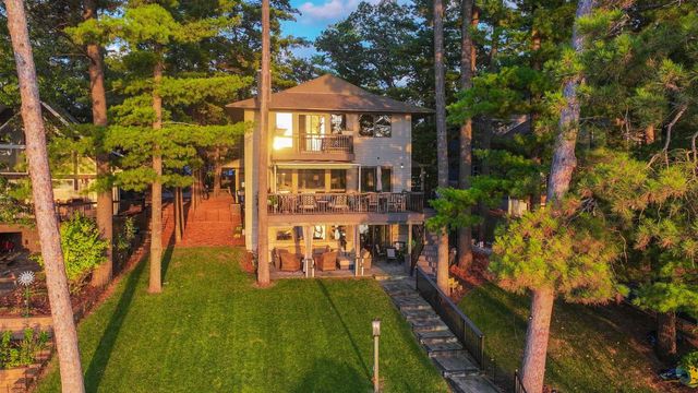 N2539 CLEGHORN ROAD, Waupaca, WI 54981