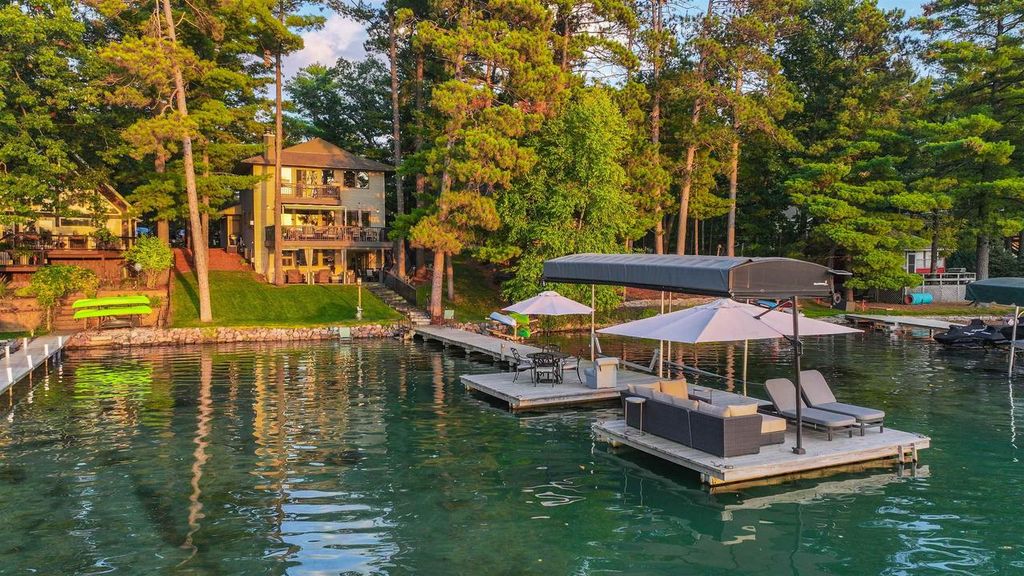 N2539 CLEGHORN ROAD, Waupaca, WI 54981