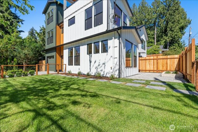 13702 37th Avenue NE, Seattle, WA 98125
