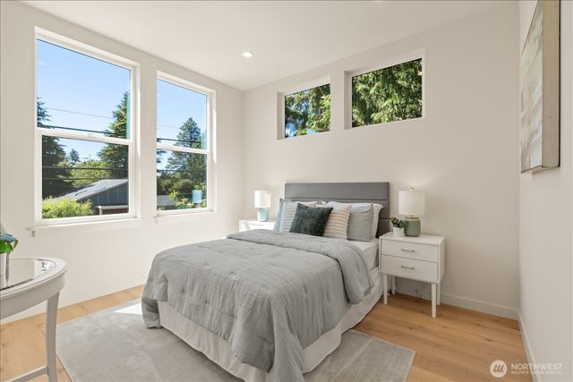 13702 37th Avenue NE, Seattle, WA 98125