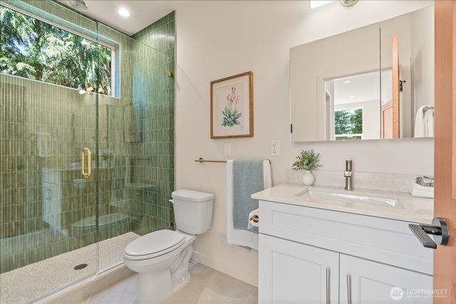 13702 37th Avenue NE, Seattle, WA 98125