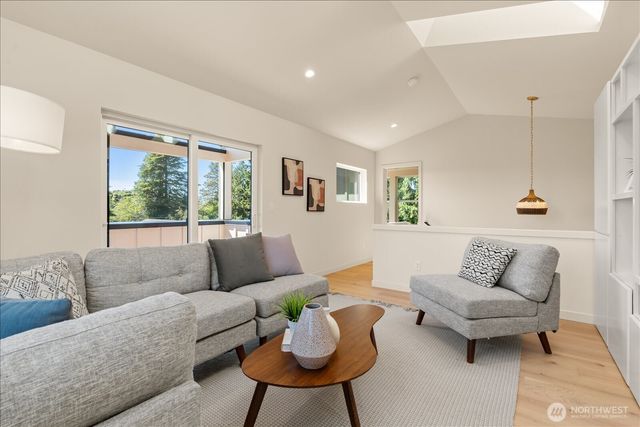 13702 37th Avenue NE, Seattle, WA 98125