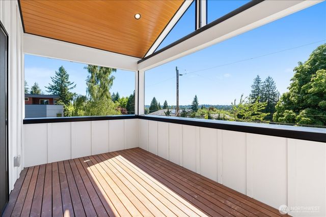 13702 37th Avenue NE, Seattle, WA 98125