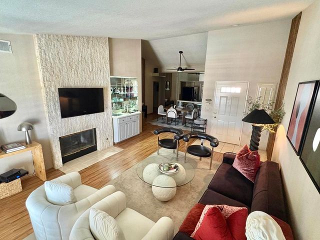 108 Desert Falls Drive E, Palm Desert, CA 92211