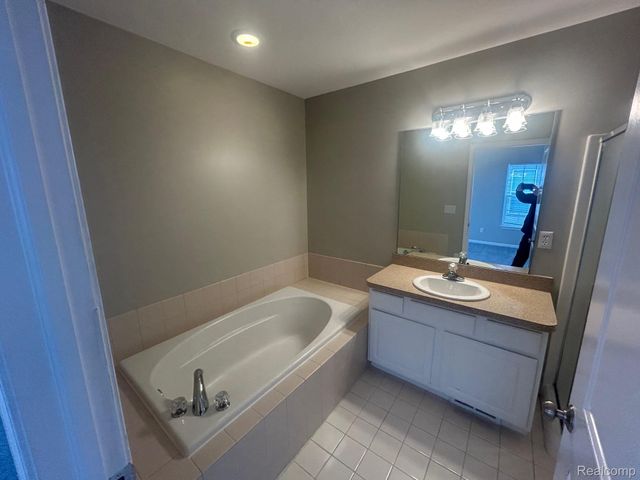 41508 Glade Road, Canton Charter Township, MI 48187