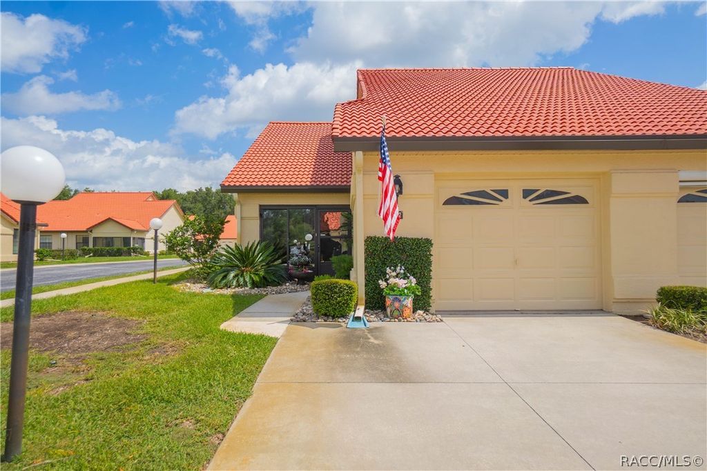 2022 Forest Drive, Inverness, FL 34453