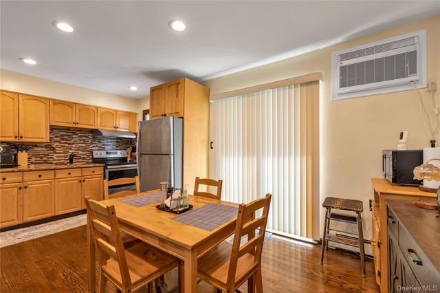 14 Southard Drive, Island Park, NY 11558