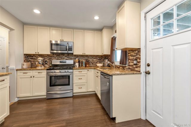 14 Southard Drive, Island Park, NY 11558