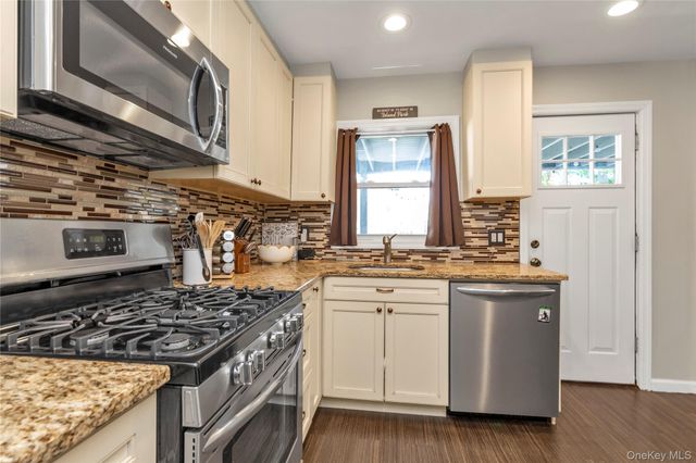 14 Southard Drive, Island Park, NY 11558
