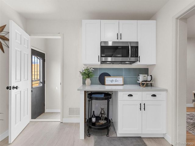 2960 Poplar Street, Denver, CO 80207