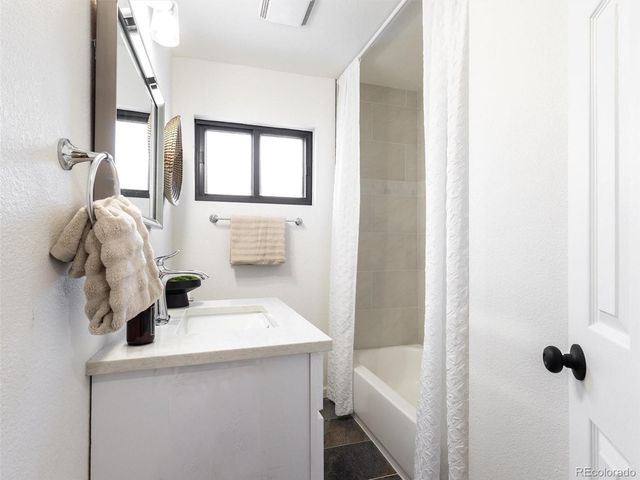 2960 Poplar Street, Denver, CO 80207