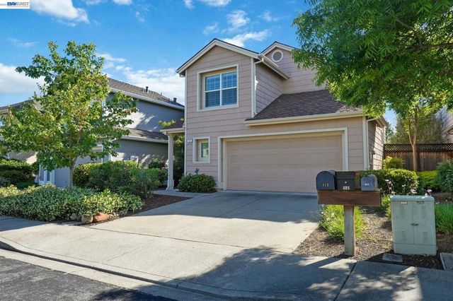 415 Orchard View Ave, Martinez, CA 94553