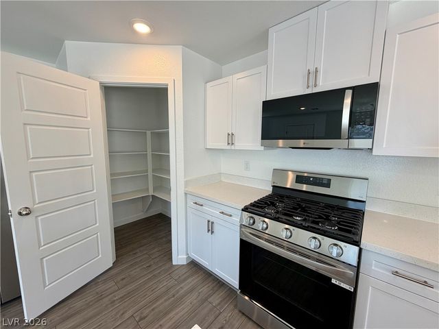 4234 Vivenda Street 3, Las Vegas, NV 89115