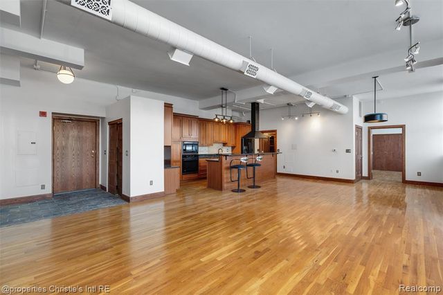 1395 Antietam Avenue 39, Detroit, MI 48207