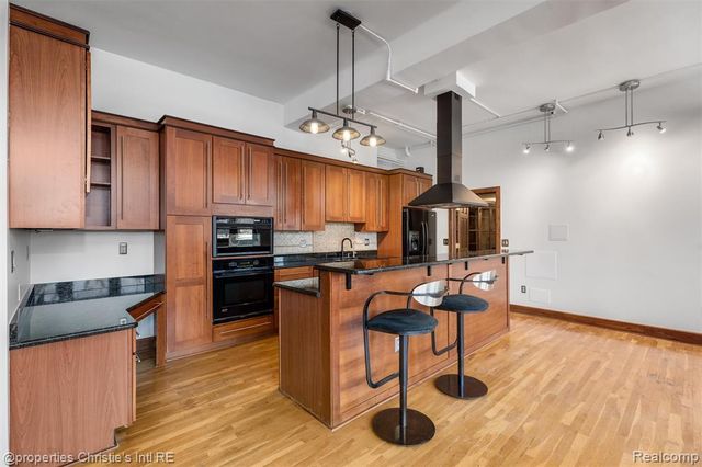 1395 Antietam Avenue 39, Detroit, MI 48207