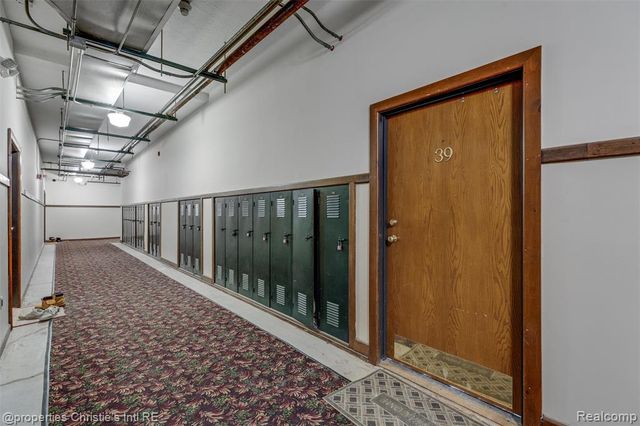 1395 Antietam Avenue 39, Detroit, MI 48207