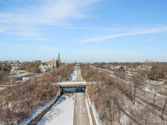 1395 Antietam Avenue 39, Detroit, MI 48207