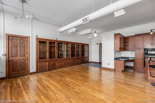 1395 Antietam Avenue 39, Detroit, MI 48207