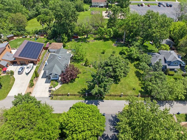 5505 Fairhaven Court, Downers Grove, IL 60515