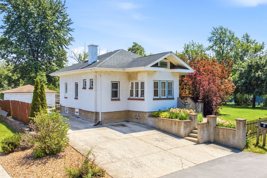 5505 Fairhaven Court, Downers Grove, IL 60515