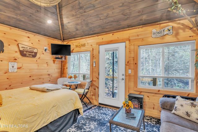 750 Caney Creek Rd, Cosby, TN 37722