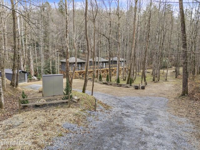 750 Caney Creek Rd, Cosby, TN 37722