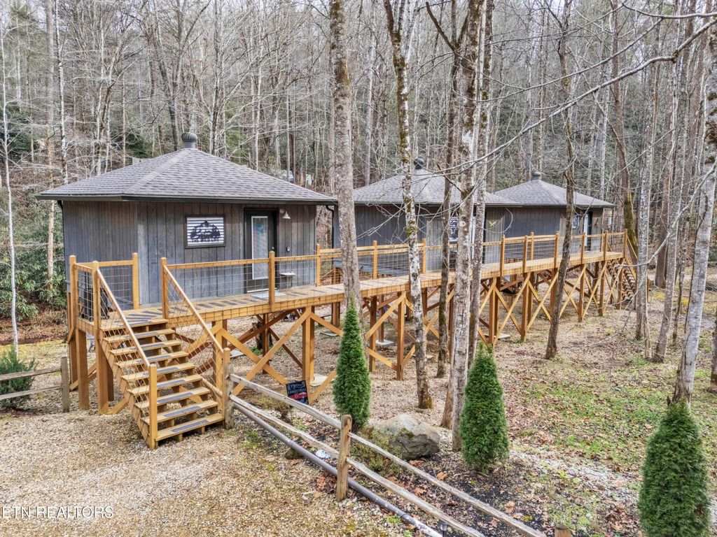 750 Caney Creek Rd, Cosby, TN 37722