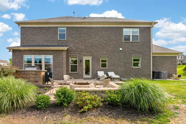 3229 Chase Point Dr, Franklin, TN 37067