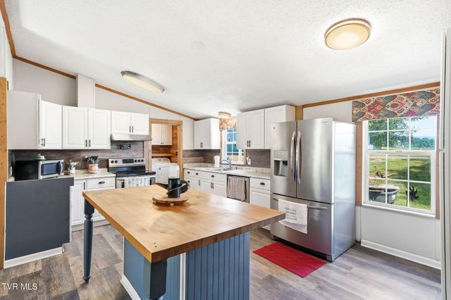 22821 Hunter Brown Lane, Abingdon, VA 24211