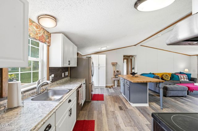 22821 Hunter Brown Lane, Abingdon, VA 24211