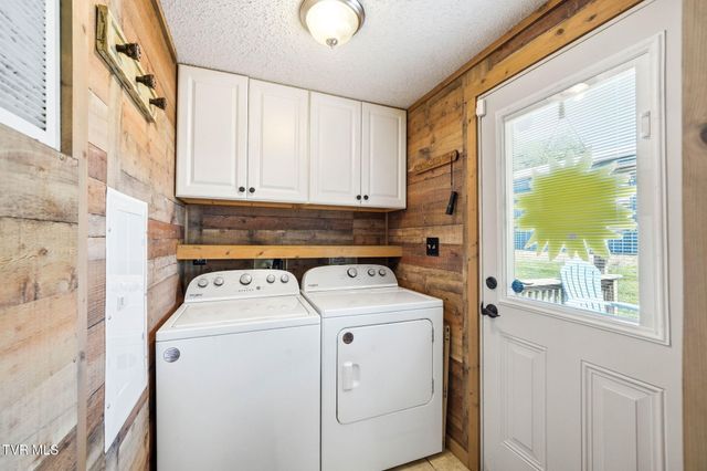 22821 Hunter Brown Lane, Abingdon, VA 24211