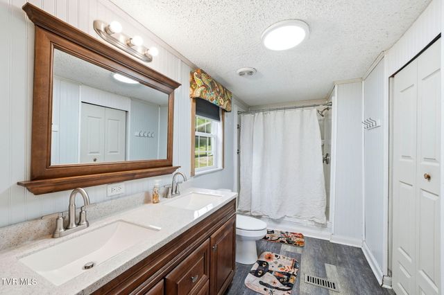 22821 Hunter Brown Lane, Abingdon, VA 24211