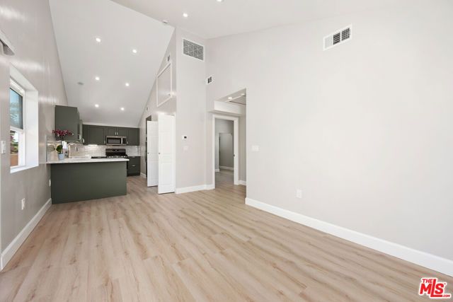 2329 Selby Avenue, Los Angeles, CA 90064