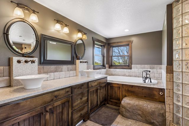 7040 132nd Street N, Hugo, MN 55038