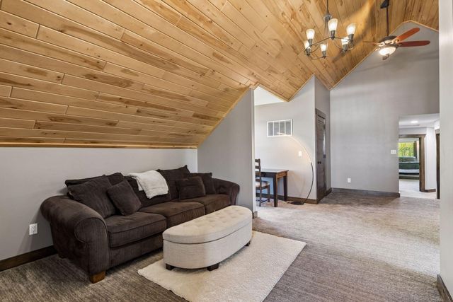 7040 132nd Street N, Hugo, MN 55038