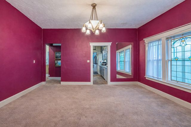 401 N Willomet Avenue, Dallas, TX 75208