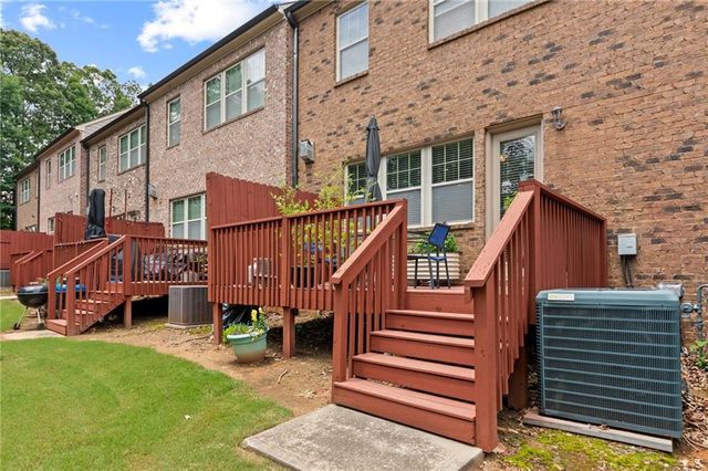 5936 Norfolk Chase Rd, Peachtree Corners, GA 30092