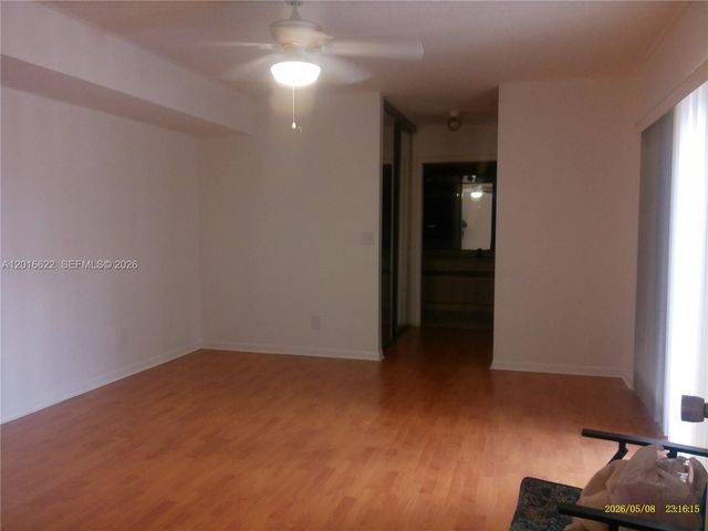 8172 S Coral Cir 0, North Lauderdale, FL 33068
