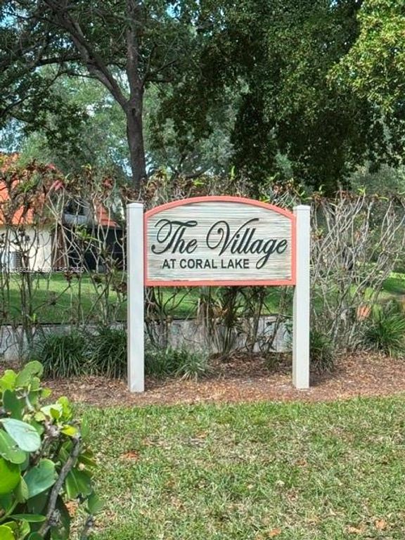 8172 S Coral Cir 0, North Lauderdale, FL 33068