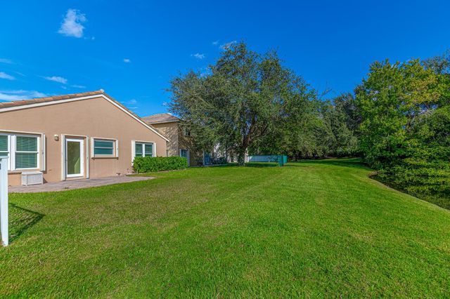 1825 Magliano Drive, Boynton Beach, FL 33436