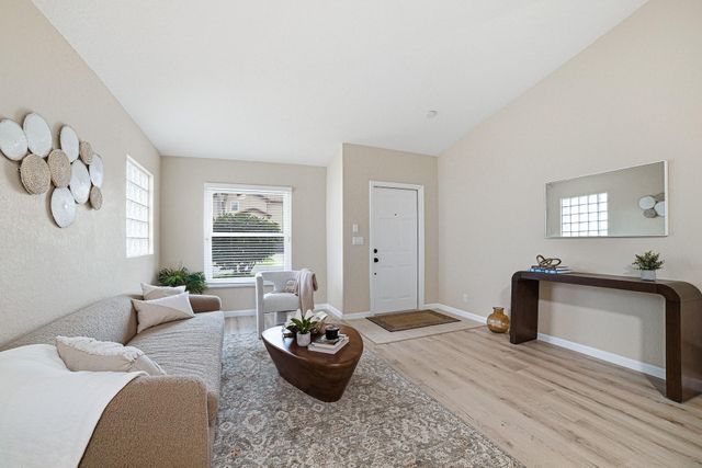 1825 Magliano Drive, Boynton Beach, FL 33436