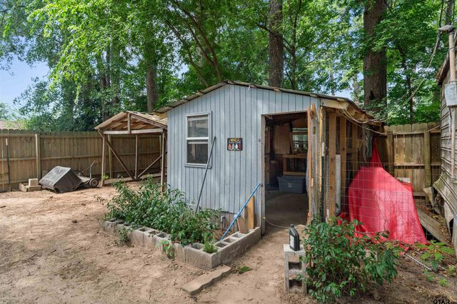 110 Utah Street, Van, TX 75790