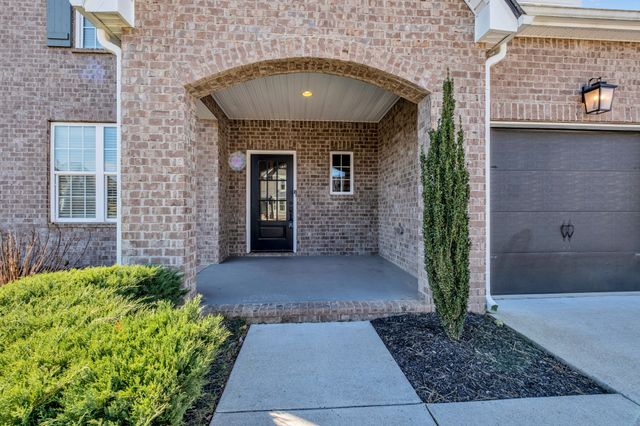 834 Plowson Rd, Mount Juliet, TN 37122